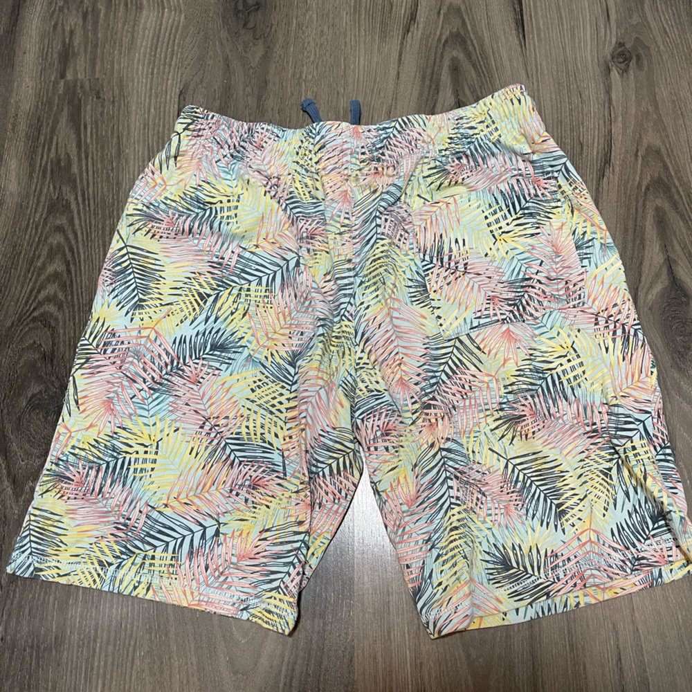 Retrofit Shorts - Picture 2 of 2